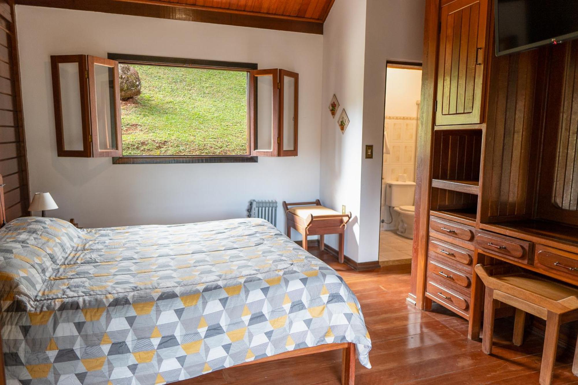 Pousada Dos Quatis Campos do Jordao Dış mekan fotoğraf